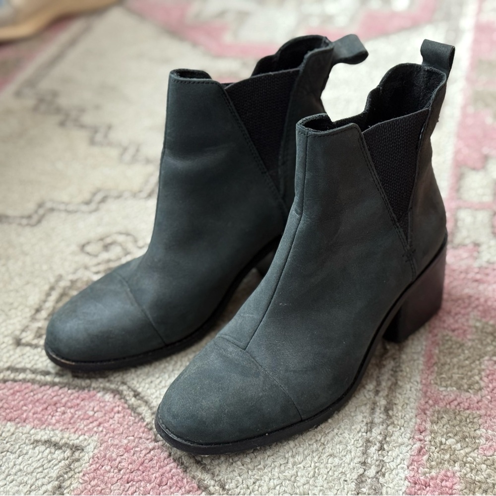 Toms Esme Leather Boot - Size 6